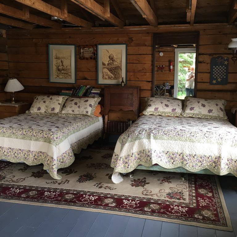 Six Mile River Resort Tagish 외부 사진